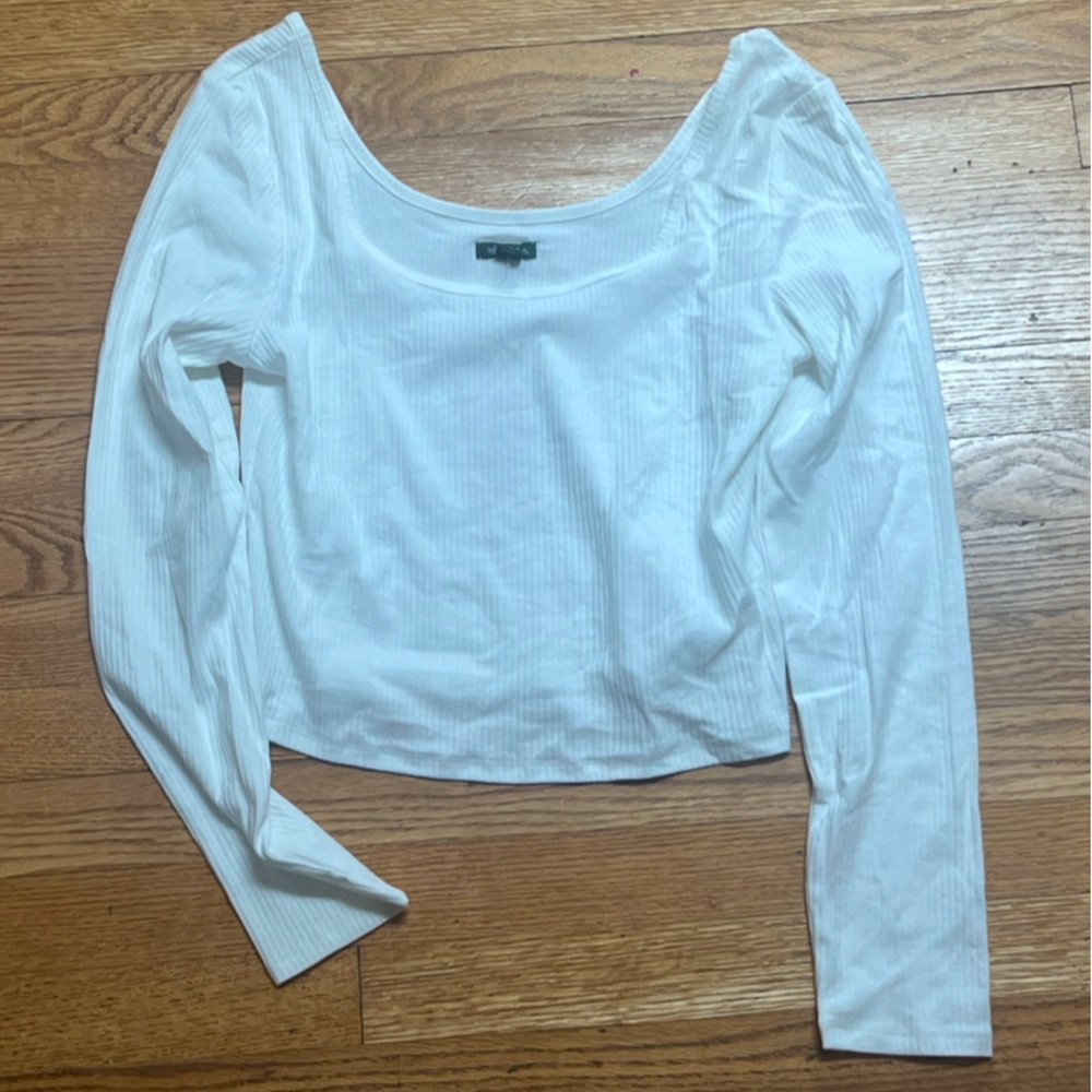 NWT White Long Sleeve Ribbed Top